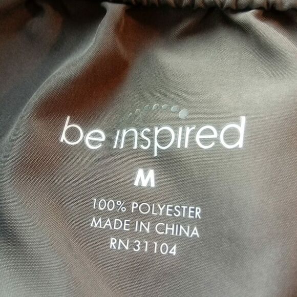 (3/$20) be inspired gray capris pants with pleats - Picture 8 of 8